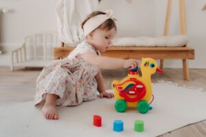 פעוטות תינוקות שלבי התפתחות